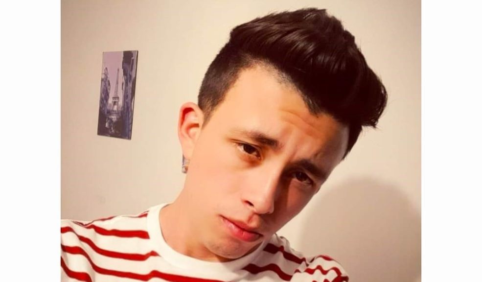 En medio de violento robo asesinaron a Andrés en Kennedy 1 En medio de violento robo asesinaron a Andrés en Kennedy Andrés Fernando Alfonso Cuesta, fue víctima de la inseguridad en la capital, pues unos desalmados lo asesinaron vilmente en medio de un hurto.