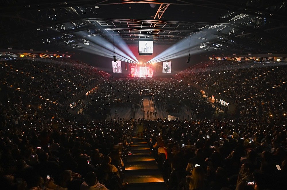 Llega a Bogotá 'Viva México en Colombia': una celebración musical y cultural sin precedentes 1 Llega a Bogotá 'Viva México en Colombia': una celebración musical y cultural sin precedentes Este evento, que se llevará a cabo en el Coliseo MedPlus, marca un hito como el primer festival de su tipo en el país, ofreciendo una vibrante combinación de música, gastronomía y tradiciones mexicanas.
