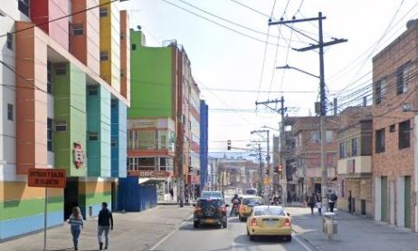 Aberrante denuncia: sujeto se ganó la confianza de una menor para drogarla y abusarla 1 Aberrante denuncia: sujeto se ganó la confianza de una menor para drogarla y abusarla A través de las redes sociales, una joven de 17 años conoció a un sujeto que, luego de ganarse su confianza, la drogó y abusó sexualmente de ella, esto luego de invitarla a salir a la zona de rumba del Restrepo (Antonio Nariño).