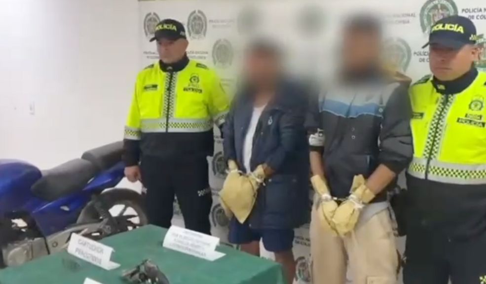 2 sujetos fueron detenidos por intento de homicidio en Cazucá 10 2 sujetos fueron detenidos por intento de homicidio en Cazucá En un terrible hecho de violencia ocurrido ayer en el municipio de Soacha, dos sujetos fueron capturados en flagrancia por atentar contra la vida de un ciudadano.