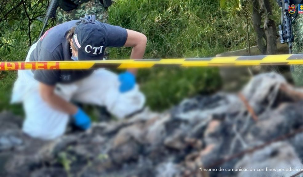 Autoridades hallan restos humanos durante operativo en Usme: una mujer fue capturada 7 Autoridades hallan restos humanos durante operativo en Usme: una mujer fue capturada El aterrador hallazgo se dio en medio de un operativo realizado en la localidad de Usme. Personal del CTI encontró los restos humanos en una zona boscosa del sector.