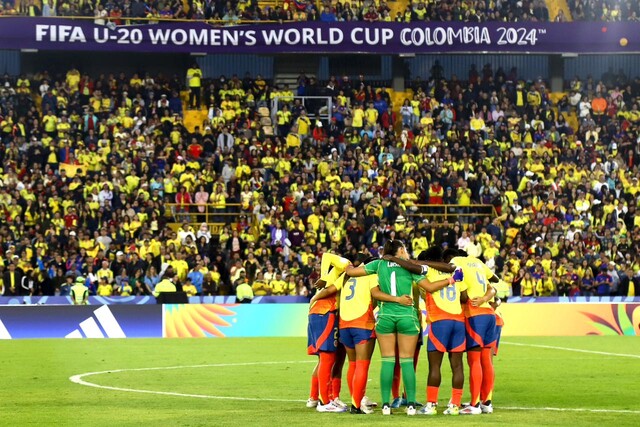 Colombia llega a octavos en el Mundial Femenino Sub-20 1 Colombia llega a octavos en el Mundial Femenino Sub-20 Con esta victoria, Colombia se consolidó en el primer lugar del Grupo A con seis puntos, seguida por México, mientras que Camerún y Australia ocupan las últimas posiciones.