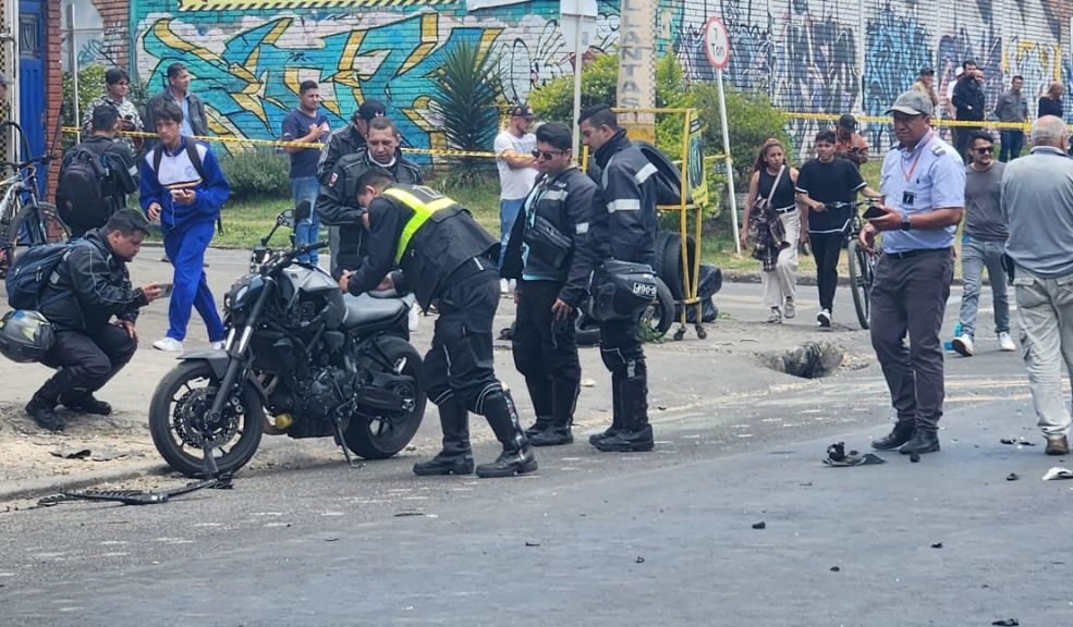 Esta es la identidad del presunto ladrón que murió en medio de un hurto en Kennedy 1 Esta es la identidad del presunto ladrón que murió en medio de un hurto en Kennedy “En este hecho se logró la captura de dos personas involucradas en el hurto a un ciudadano en la localidad de Kennedy. Cabe anotar que los capturados tienen varios antecedentes. Nuestra Policía Metropolitana de Bogotá, junto con funcionarios de la Fiscalía General de la Nación, están llevando a cabo las investigaciones pertinentes para esclarecer estos hechos”, informó el coronel Pedro José Saavedra Pinzón, subcomandante de la Policía Metropolitana de Bogotá (E).
