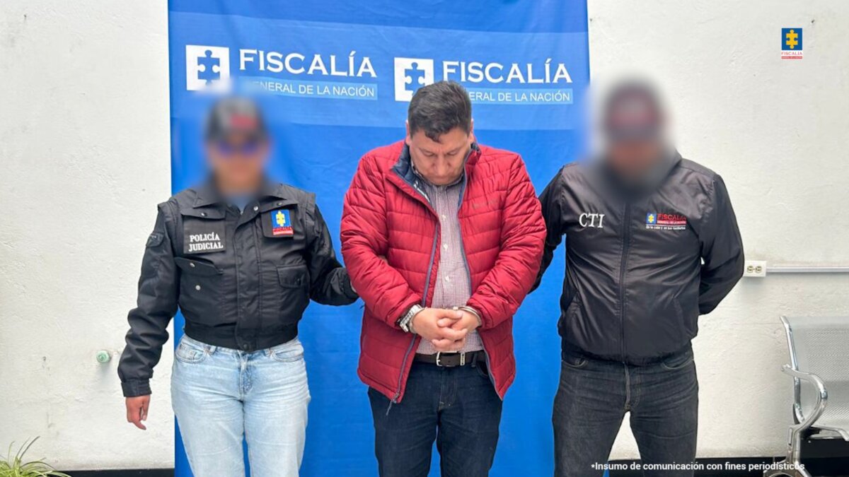 Víctima de feminicidio relató cómo su pareja le prendió fuego antes de morir Yenny Esperanza alcanzó a relatarle a una fiscal cómo su pareja sentimental le prendió fuego al interior de su vivienda en Subachoque.
