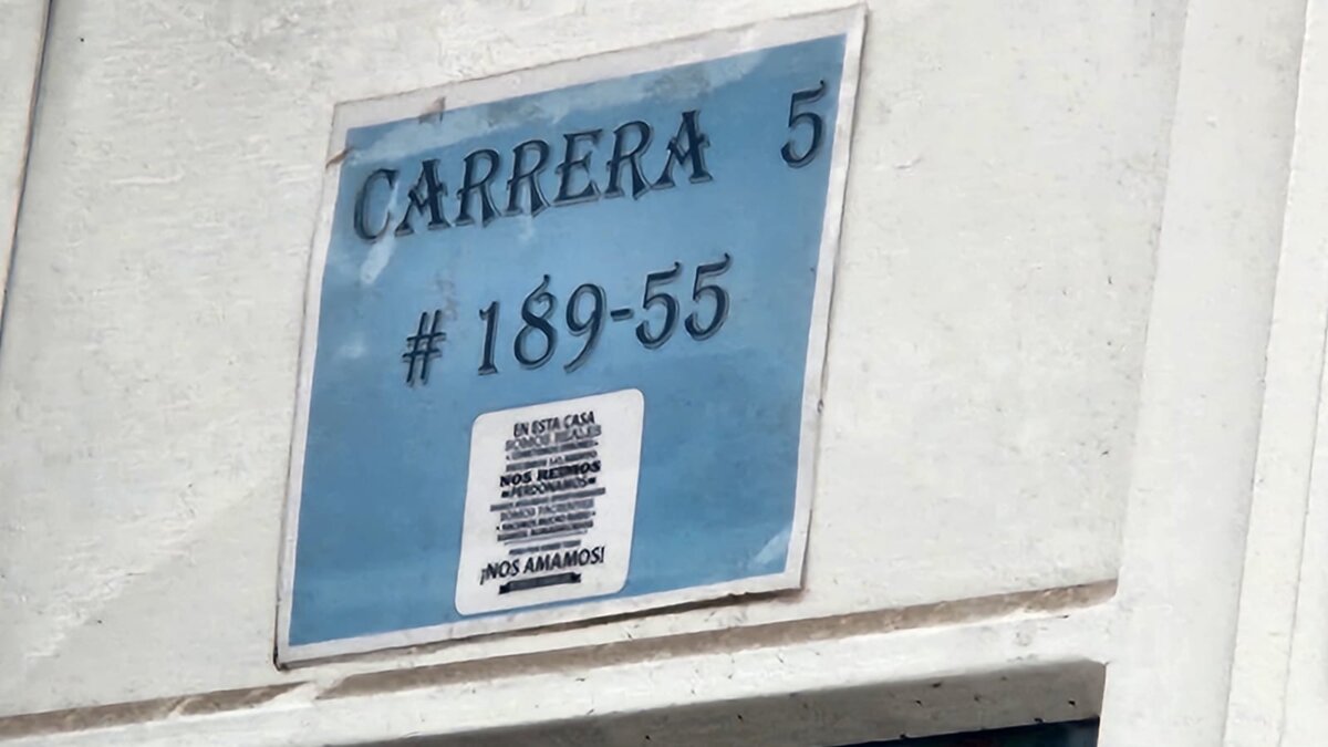 Él era Harnol, la víctima fatal de sicariato en Usaquén 1 Él era Harnol, la víctima fatal de sicariato en Usaquén Un ambiente tenso se percibe en el barrio Buenavista de la localidad de Usaquén, luego de que en la noche de este miércoles un hombre fuera asesinado en plena vía pública.“Yo estaba en mi casa cuando me llamó una persona y me dijo que habían pelado a alguien cerca a mi negocio, pero no supe más”, señaló un ciudadano en la zona.