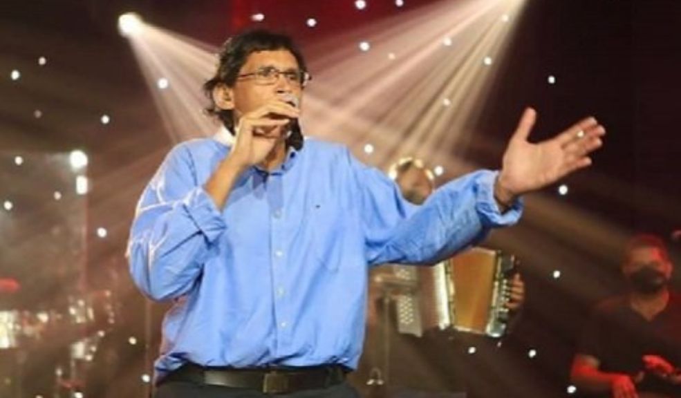 Falleció Luis Egurrola, el famoso compositor de vallenato La música vallenata está de luto tras la pérdida de uno de sus grandes compositores, Luis Egurrola. El talentoso artista, conocido por sus contribuciones al vallenato romántico, falleció en la mañana del 16 de septiembre en el Instituto Cardiovascular de Valledupar.