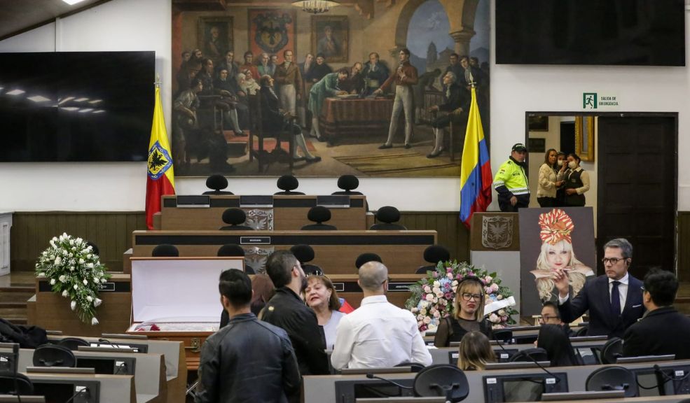 'La Gorda' Fabiola estará en cámara ardiente del Concejo de Bogotá: a esta hora podrá darle el último adiós Colombia despide a la gran humorista 'La Gorda' Fabiola, quien es considerada la "madre de Sábados Felices".