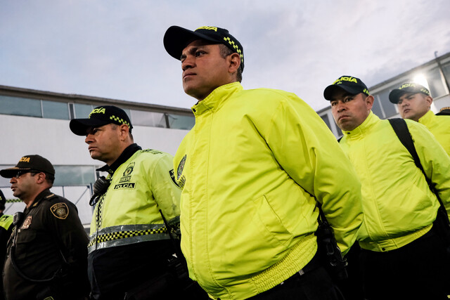 Más de 3.500 policías garantizarán la seguridad este fin de semana de Amor y Amistad 1 Más de 3.500 policías garantizarán la seguridad este fin de semana de Amor y Amistad Con el objetivo de garantizar una celebración segura y pacífica durante el fin de semana de Amor y Amistad, la Policía de Bogotá ha dispuesto un dispositivo de seguridad especial que contará con más de 3.500 uniformados.