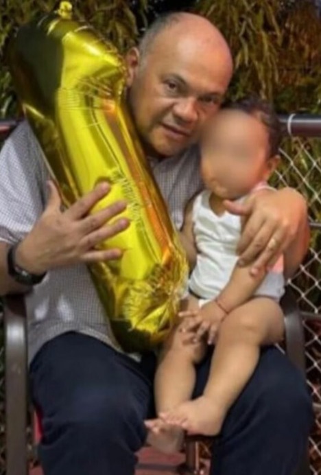 Papá de Colmenares reveló fotos de sus pequeño hijo, Jorge Camilo 1 Papá de Colmenares reveló fotos de sus pequeño hijo, Jorge Camilo Luis Alonso Colmenares, padre del difunto Luis Andrés, publicó una foto junto a su hijo de un año.