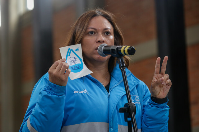 Este es el calendario de racionamiento de agua para el mes de octubre 1 Este es el calendario de racionamiento de agua para el mes de octubre El alcalde de Bogotá, Carlos Fernando Galán, anunció que habrá cambios en el racionamiento de agua. La media volverá cada 9 días, es decir, semanalmente, como se había manejado.
