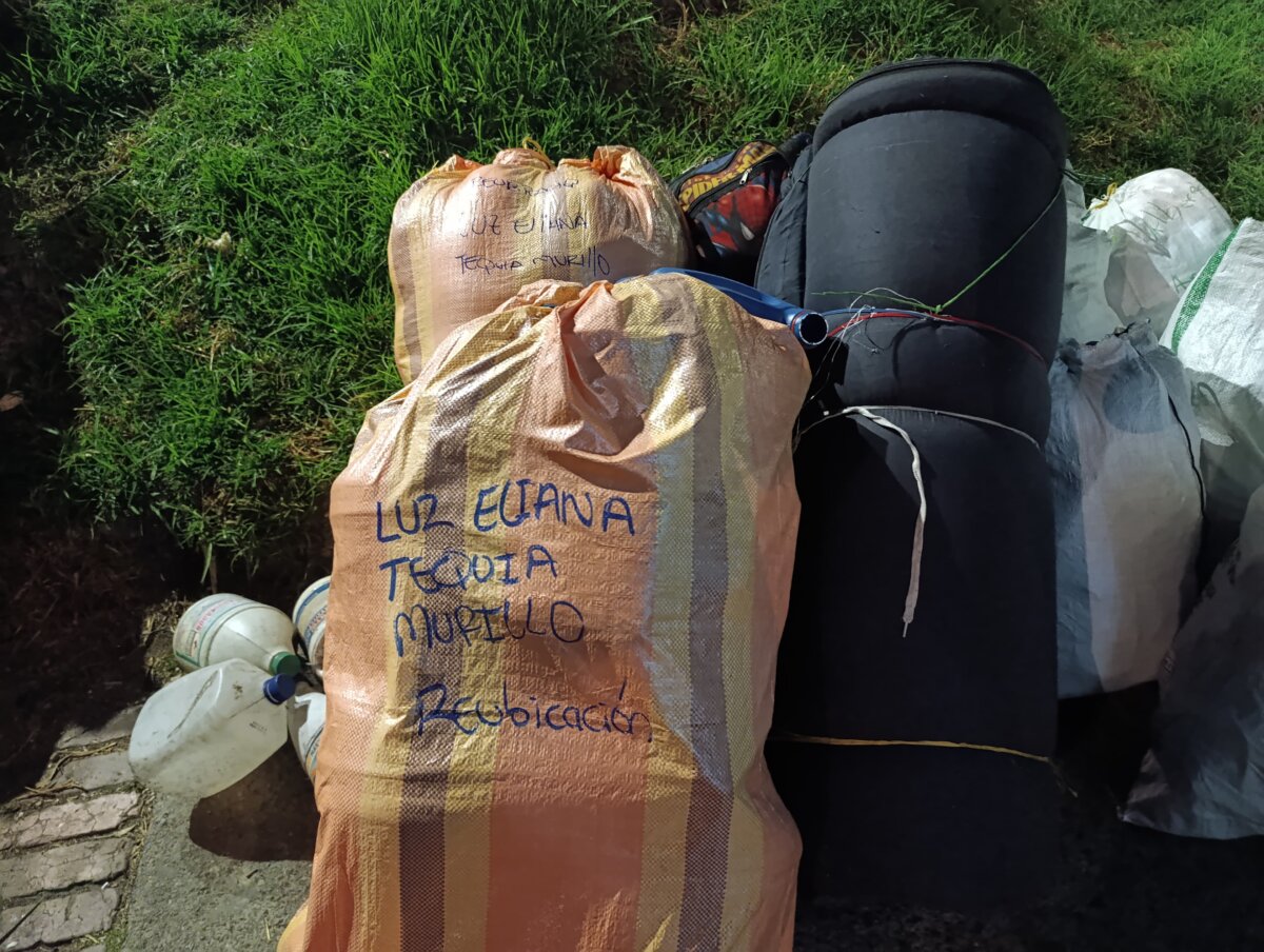 Así avanza el retorno de las familias Emberá asentadas en el Parque Nacional 4 Así avanza el retorno de las familias Emberá asentadas en el Parque Nacional El retorno de las familias Emberá continuará durante el transcurso del día y se espera que la salida del Parque Nacional ocurra al finalizar la tarde, con el fin de que las familias lleguen a Pueblo Rico en la mañana del lunes, 9 de septiembre.