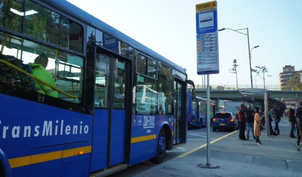 Pille las rutas adicionales que ofrece TransMilenio para los asistentes al Festival Cordillera 8 Pille las rutas adicionales que ofrece TransMilenio para los asistentes al Festival Cordillera TransMilenio S.A. se une a la celebración del Festival Cordillera, que reunirá lo mejor de los sonidos latinoamericanos en el Parque Metropolitano Simón Bolívar de Bogotá los próximos 14 y 15 de septiembre.