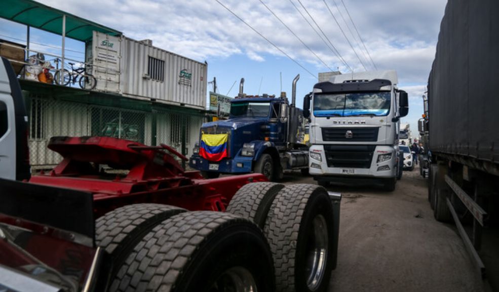 El galón de Acpm costará $9.856 7 El galón de Acpm costará $9.856 Entre el 31 de agosto y el seis de septiembre, el precio del galón de Acpm se mantuvo en $11.360, mientras que anteriormente costaba $9.456. Con el ajuste actual, el aumento neto es de $400 en comparación con el precio registrado antes del incremento de agosto.