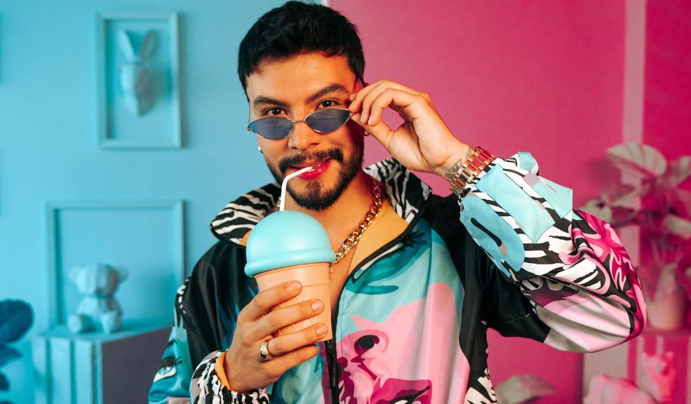 Ferro, el bogotano que está revolucionando la escena urbana Ferro, el talentoso cantante bogotano que destaca por su carisma y perseverancia, está revolucionando la escena urbana. En una entrevista con Q’HUBO, reveló los detalles detrás de su nuevo lanzamiento, 'Animal', una canción cargada de energía. Además, compartió aspectos de su vida y el recorrido que ha tenido en el arte.