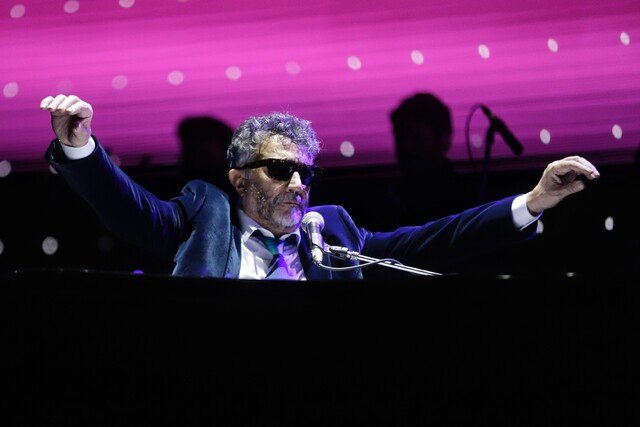 Los Fabulosos Cadillacs serán el reemplazo de Fito Páez en el Festival Cordillera 2024 1 Los Fabulosos Cadillacs serán el reemplazo de Fito Páez en el Festival Cordillera 2024 La tercera edición del Festival Cordillera promete cerrar con broche de oro gracias a la presencia de la legendaria banda argentina, Los Fabulosos Cadillacs, quienes han confirmado su participación para protagonizar el cierre del evento el próximo domingo 15 de septiembre en el Parque Simón Bolívar de Bogotá. La agrupación, famosa por su enérgica fusión de rock, ska y ritmos latinos, ofrecerá una noche apoteósica a todos los asistentes, marcando un hito en este esperado festival que celebra la música en español.