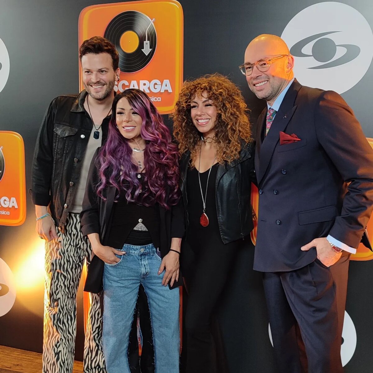 ¿Cuánto dinero se llevará el ganador de 'La descarga'? 1 ¿Cuánto dinero se llevará el ganador de 'La descarga'? El exitoso reality que reúne a los 100 mejores cantantes del país regresa a las pantallas de Caracol Televisión todas las noches con la segunda temporada de La Descarga, el templo de la música, un innovador formato musical que promete emociones y sorpresas.