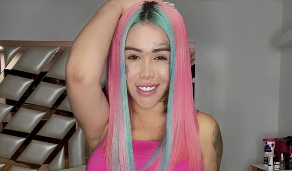 ¿Yina Calderón y Legarda fueron novios? Dejota revela la verdad 1 ¿Yina Calderón y Legarda fueron novios? Dejota revela la verdad En las últimas semanas, Yina Calderón ha generado controversia por sus declaraciones durante transmisiones en vivo en Twitch junto a Epa Colombia. La empresaria de fajas aseguró haber tenido una relación sentimental con el cantante Fabio Legarda, quien falleció en 2019 tras recibir una bala perdida en Medellín.
