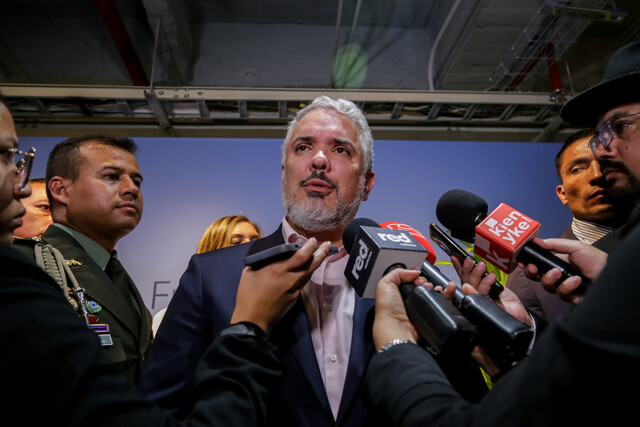 Duque y exministros niegan compra del software Pegasus durante su gobierno 1 Duque y exministros niegan compra del software Pegasus durante su gobierno Por medio de un comunicado, el expresidente Iván Duque aseguró que no compró el software Pegasus, pues "el aparato de seguridad del Estado se usó exclusivamente para combatir al crimen organizado".