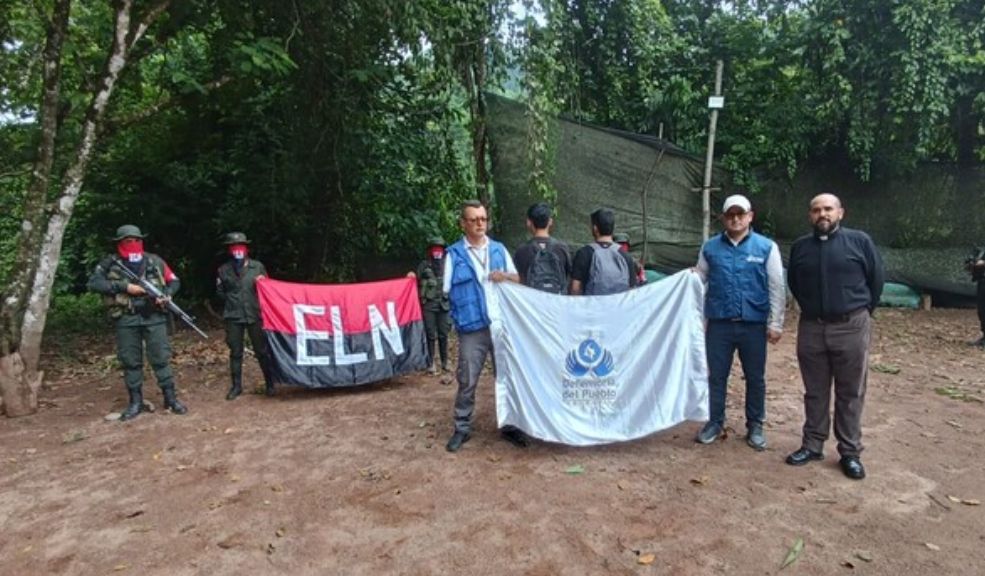 El Gobierno aceptó la propuesta del ELN de sentarse a dialogar 1 El Gobierno aceptó la propuesta del ELN de sentarse a dialogar La noche del miércoles, el Ejército de Liberación Nacional (ELN) comunicó su disposición a abordar las complicaciones e incumplimientos que se presentaron durante los diálogos de paz con el Gobierno Petro.