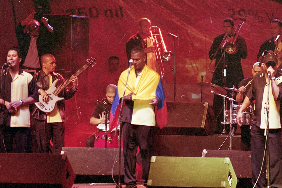 Estos son los artistas colombianos que están en la lista de 'los mejores 50 álbumes de salsa' según Rolling Stone 1 Estos son los artistas colombianos que están en la lista de 'los mejores 50 álbumes de salsa' según Rolling Stone En conmemoración del 60 aniversario del legendario sello discográfico Fania Records, la revista Rolling Stone publicó una lista de “Los 50 mejores álbumes de salsa de todos los tiempos”.