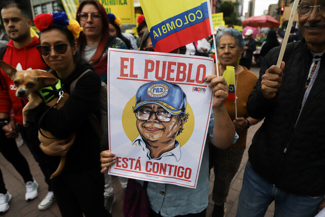 Gobierno Petro y Pacto Histórico convocan marchas para este viernes: conozca el punto de encuentro 1 Gobierno Petro y Pacto Histórico convocan marchas para este viernes: conozca el punto de encuentro Este viernes Bogotá será escenario de una nueva jornada de marchas a favor del presidente Petro y en contra de la última decisión tomada por el CNE.