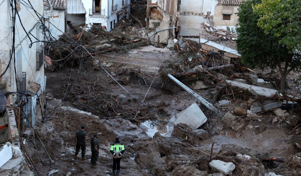 Hablan colombianos que presenciaron las trágicas inundaciones en Valencia: "Fue devastador" 6 Hablan colombianos que presenciaron las trágicas inundaciones en Valencia: "Fue devastador" Algunos colombianos que se encuentran en España narraron los momentos de angustia que se viven por las trágicas inundaciones.