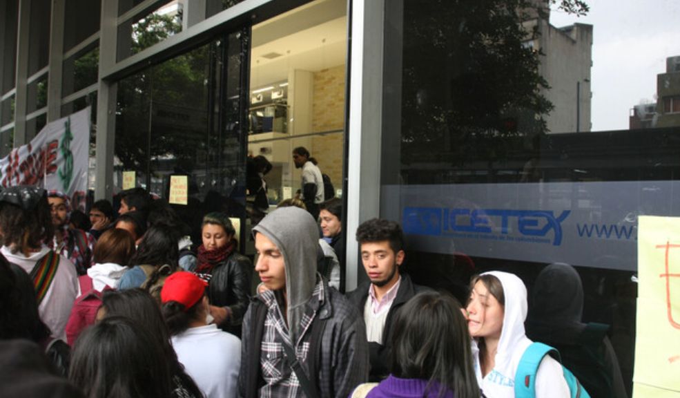 ICETEX ofrece becas hasta del 100% a estudiantes de maestría: estos son los requisitos Estas becas representan una oportunidad única para profesionales comprometidos con el medio ambiente, quienes podrán adquirir habilidades avanzadas en gestión del agua y contribuir al desarrollo sostenible del país.