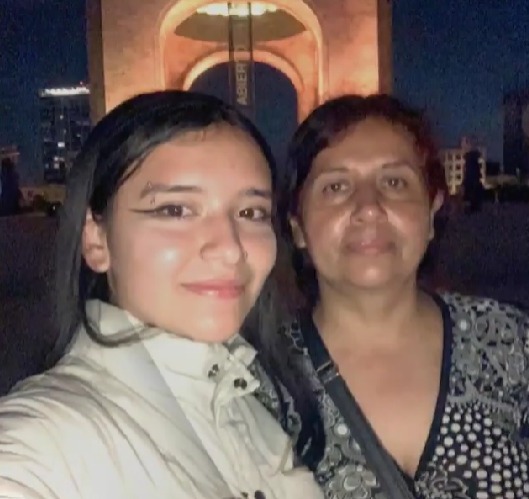 Madre e hija habrían sido secuestradas en México durante un viaje de turismo 1 Madre e hija habrían sido secuestradas en México durante un viaje de turismo Dos bogotanas, madre e hija, viajaron a México con el fin de conocer el país azteca; sin embargo, su familia perdió su rastro desde el pasado 21 de septiembre y temen que hayan sido secuestradas por alguna red de trata de personas.