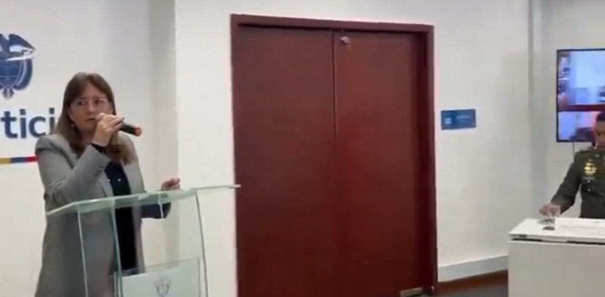 MinJusticia asegura que no habrá impunidad en crímenes contra menores 1 MinJusticia asegura que no habrá impunidad en crímenes contra menores La ministra de Justicia, Ángela María Buitrago, defendió este viernes el proyecto de reforma a la justicia que comenzará su discusión en el Congreso, el cual ha generado controversia por las posibles rebajas en las penas para los delitos contra menores.
