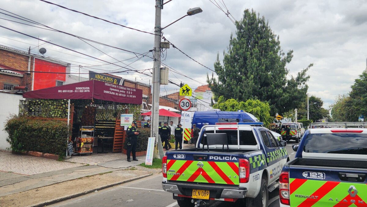 Nuevos detalles del sicariato en cafetería de Fontibón: la víctima sería un comerciante Un hombre fue asesinado por sicarios a plena luz del día en una cafetería de Fontibón. Le contamos los detalles.