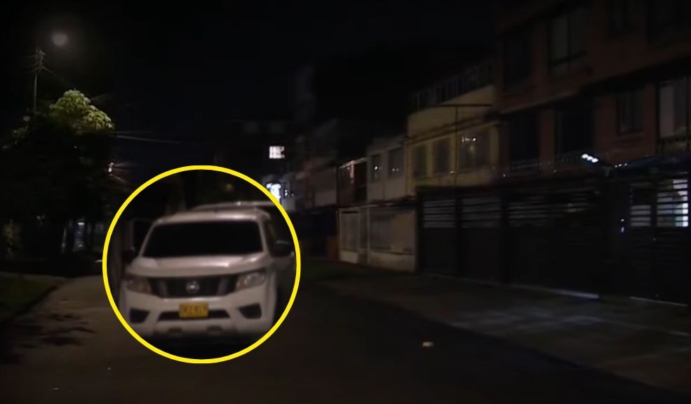 Policía frustró el robo de una camioneta en Barrios Unidos: hubo balacera 1 Policía frustró el robo de una camioneta en Barrios Unidos: hubo balacera Las autoridades lograron la captura de un delincuente que estuvo involucrado en el intento de hurto de una camioneta en Barrios Unidos. El sujeto portaba un arma de fuego.
