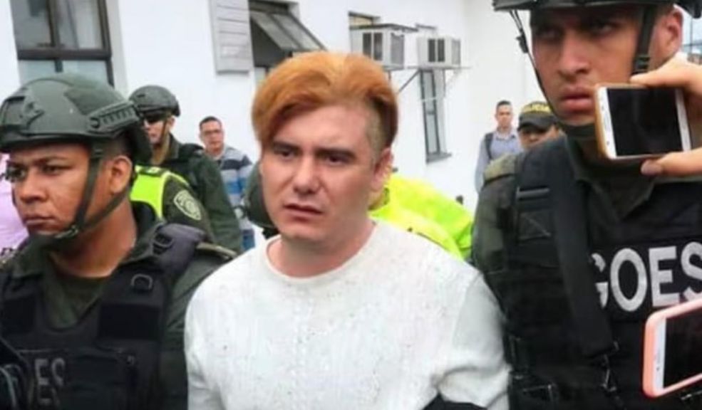 Temido narcotraficante alias 'Pichi' se habría fugado de su detención domiciliaria 2 Temido narcotraficante alias 'Pichi' se habría fugado de su detención domiciliaria Luego de que se le otorgara el beneficio de detención domiciliaria, el peligroso narcotraficante, alias 'Pichi', se fugó de la vivienda en la que cumplía su condena, ubicada en la ciudad de Medellín.