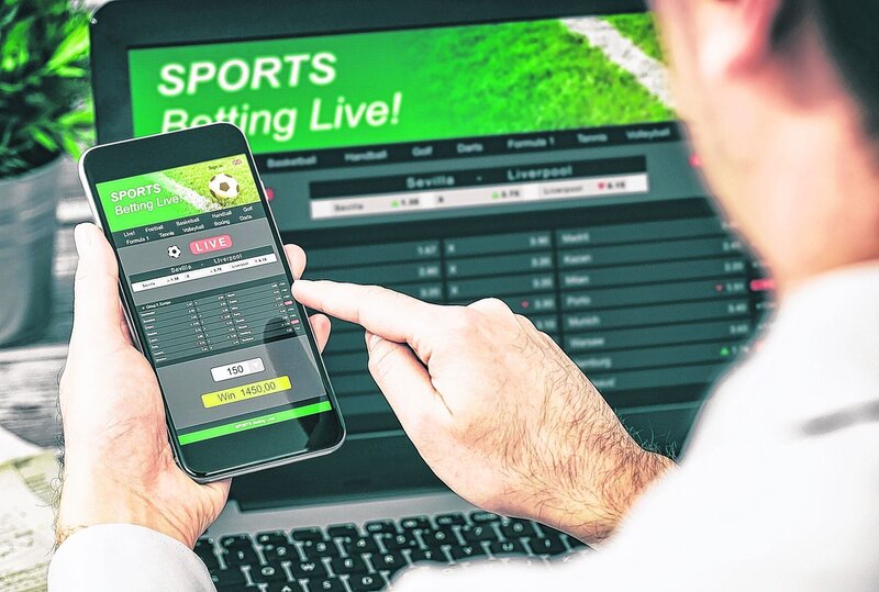 ¿Cuáles son las ventajas de registrarse en una casa de apuestas online? 4 ¿Cuáles son las ventajas de registrarse en una casa de apuestas online? Las casas de apuestas online ofrecen una enorme oportunidad a sus jugadores de demostrar el conocimiento que tienen en el deporte y pueden poner a prueba su suerte con cientos de eventos diarios.