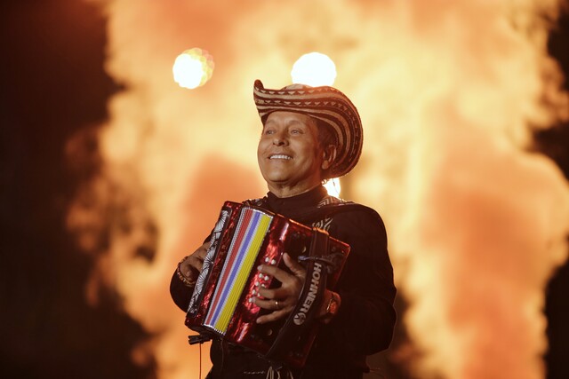 ¿De qué murió el gran acordeonero Egidio Cuadrado? 1 ¿De qué murió el gran acordeonero Egidio Cuadrado? Tras estar internado varios días en la Clínica Colombia de Bogotá, en la madrugada de este lunes falleció el gran músico Egidio Cuadrado.