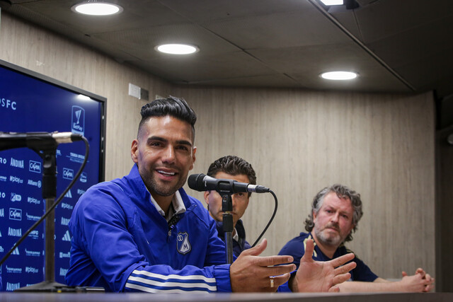 Falcao le dio el sí a Millonarios: así fue como se pudo llegar a un acuerdo 1 Falcao le dio el sí a Millonarios: así fue como se pudo llegar a un acuerdo A pocas horas del debut de Millonarios en la Liga ante Unión Magdalena (8:10 p.m.) los hinchas se vuelven a ilusionar con un regreso del 'Tigre' Falcao.