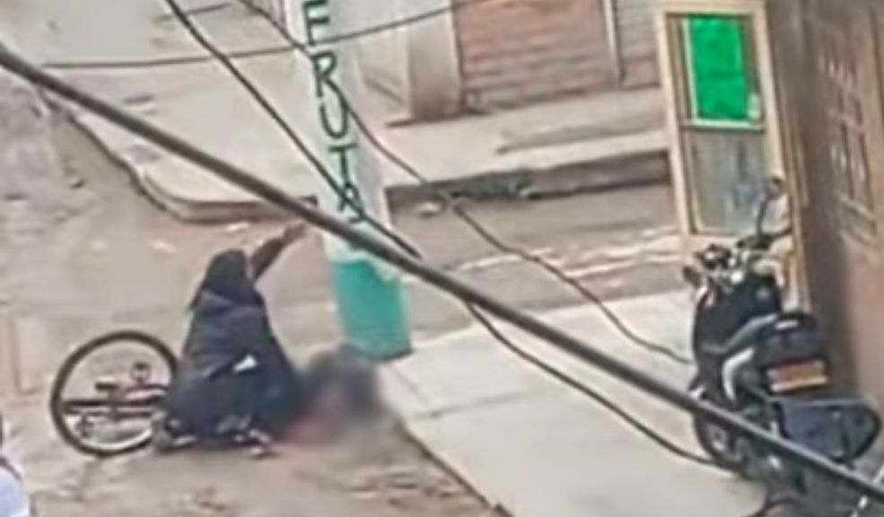 2 hombres murieron en 2 ataques diferentes perpetrados en el municipio de Soacha 1 2 hombres murieron en 2 ataques diferentes perpetrados en el municipio de Soacha Uno de los crímenes se presentó en el barrio León XIII. La víctima fue un joven que se movilizaba en bicicleta.
