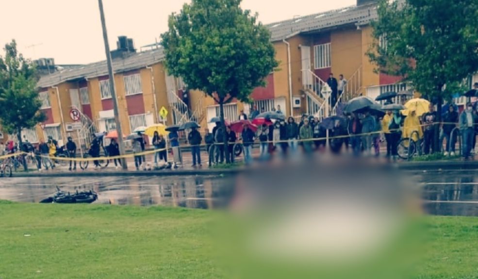 Accidente entre motociclista y peatón deja una persona sin vida en Suba 1 Accidente entre motociclista y peatón deja una persona sin vida en Suba Dos personas murieron en dos accidentes diferentes en la tarde de este lunes festivo en Bogotá. Le contamos los detalles.