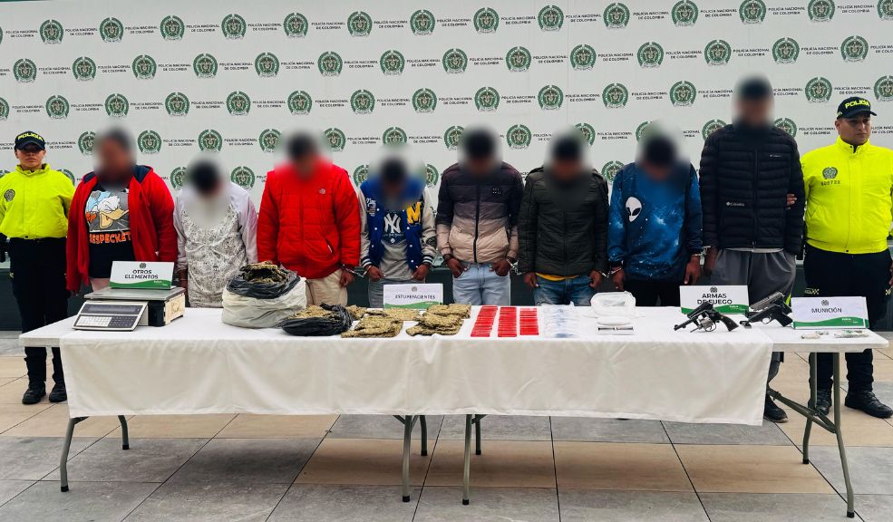 Cayeron 'Los Tibabuyes' en Suba: uno de ellos habría asesinado a su pareja Desmantelan a la banda 'Los Tibabuyes', que sembraba el terror en Suba con homicidios y tráfico de drogas. Son señalados de un feminicidio.