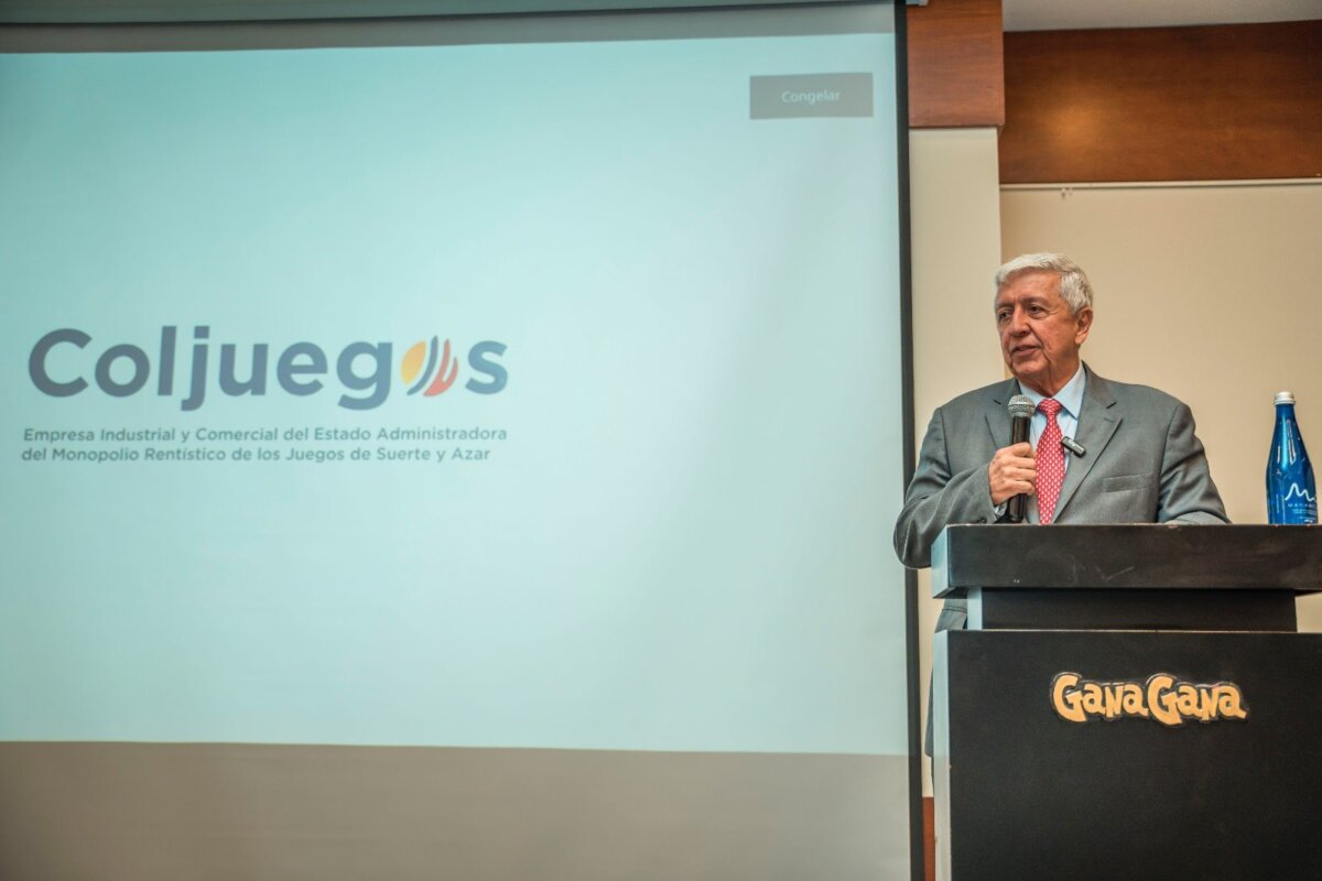 Coljuegos tiene en la mira a Epa Colombia y Yeferson Cossio por presuntas rifas ilegales 1 Coljuegos tiene en la mira a Epa Colombia y Yeferson Cossio por presuntas rifas ilegales Coljuegos comunicó que tiene 35 procesos administrativos sancionatorios contra empresas e influenciadores, entre ellos se encuentran Epa Colombia y Yeferson Cossio.