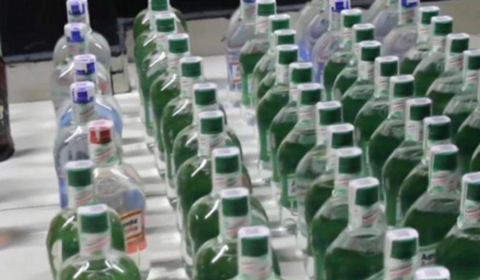 Así puede identificar el trago adulterado Estas son algunas recomendaciones de la Secretaría de Salud para identificar el licor adulterado.