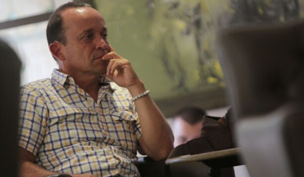 Fiscalía apelará absolución de Santiago Uribe por vínculos con 'Los 12 Apóstoles' 6 Fiscalía apelará absolución de Santiago Uribe por vínculos con 'Los 12 Apóstoles' La Fiscalía General de la Nación apelará la sentencia que absolvió a Santiago Uribe, hermano del expresidente Álvaro Uribe, de los cargos de concierto para delinquir y homicidio agravado relacionados con su supuesto vínculo con el grupo paramilitar 'Los 12 Apóstoles'.