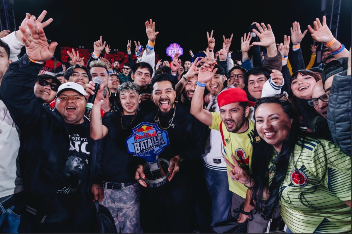 EN VIDEO: Así fue como Lokillo se coronó campeón de la cuarta edición de Red Bull Batalla 5 Vidas 1 EN VIDEO: Así fue como Lokillo se coronó campeón de la cuarta edición de Red Bull Batalla 5 Vidas Lokillo sorprendió a todos con su versatilidad y humor, fue así como le ganó al chileno Metalingüística. Vea el video de la batalla.