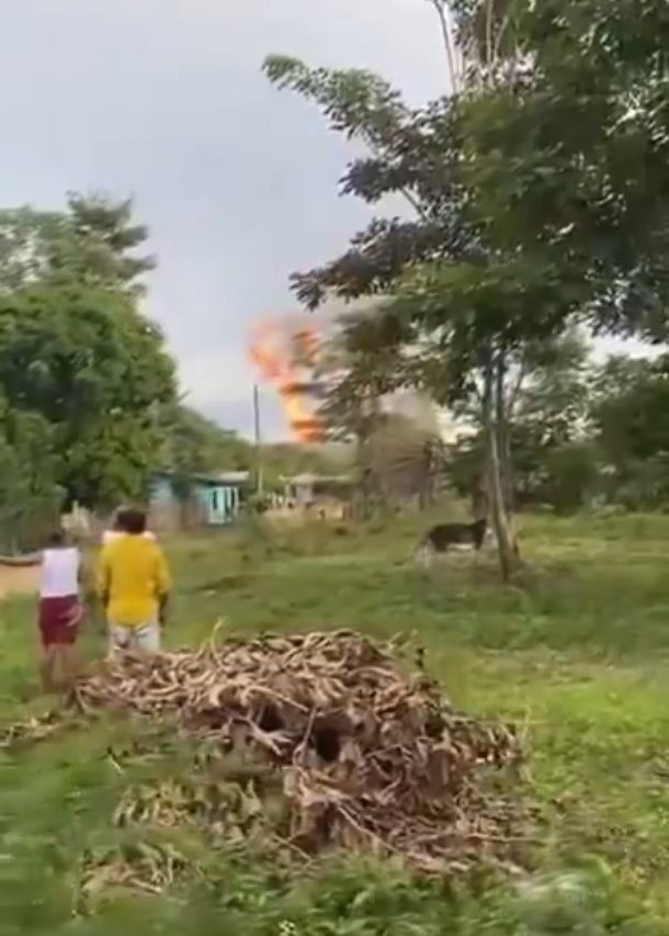 Erupción del volcán San José de Mulatos deja, al menos, 109 familias afectadas 1 Erupción del volcán San José de Mulatos deja, al menos, 109 familias afectadas Andrés Julián Rendón, gobernador de Antioquia, informó que la erupción causó afectaciones a 109 familias. Lea los detalles.