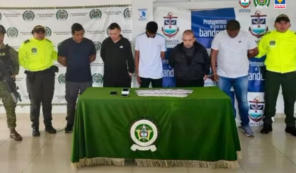 Infantes de marina se habrían aliado con el Clan del Golfo para traficar armas Los infantes de marina, presuntamente, les permitían a los cabecillas evadir las operaciones militares en Chocó.