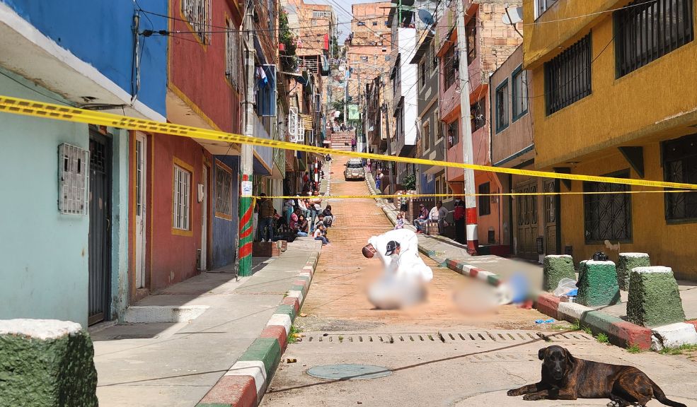 Joven murió en medio de una riña en Rafael Uribe Uribe 1 Joven murió en medio de una riña en Rafael Uribe Uribe Una mañana violenta vivieron los residentes de la localidad de Rafael Uribe Uribe, pues además de la muerte del hijo de un general de la Policía, también se presentó una riña en el barrio Danubio Azul, exactamente en la calle 55A sur con carrera 5C Bis, la cual dejó sin vida a un joven de 21 años.