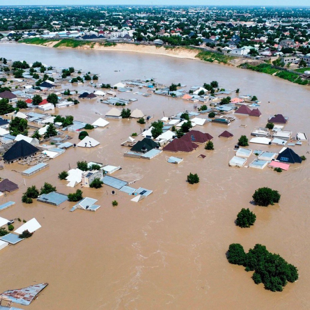 Petro declara situación de desastre en Colombia por fuertes lluvias, ¿qué significa? 1 Petro declara situación de desastre en Colombia por fuertes lluvias, ¿qué significa? En la noche de este domingo, el presidente Petro declaró situación de desastre en Colombia. Le contamos para qué sirve esta medida.