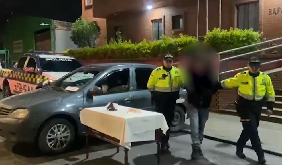 Recuperan carro que había sido robado en Rafael Uribe El capturado deberá enfrentar cargos por el delito de hurto, mientras avanzan las investigaciones.