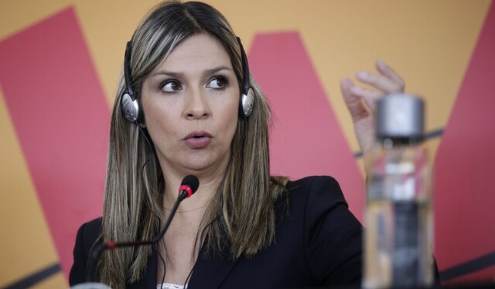 Vicky Dávila será candidata presidencial en 2026, ¿Qué tan preparada está para ser presidente? 5 Vicky Dávila será candidata presidencial en 2026, ¿Qué tan preparada está para ser presidente? ¿Puede una figura mediática como Vicky Dávila, ganar las elecciones? Un análisis sobre su futuro político y su impacto en la política colombiana.