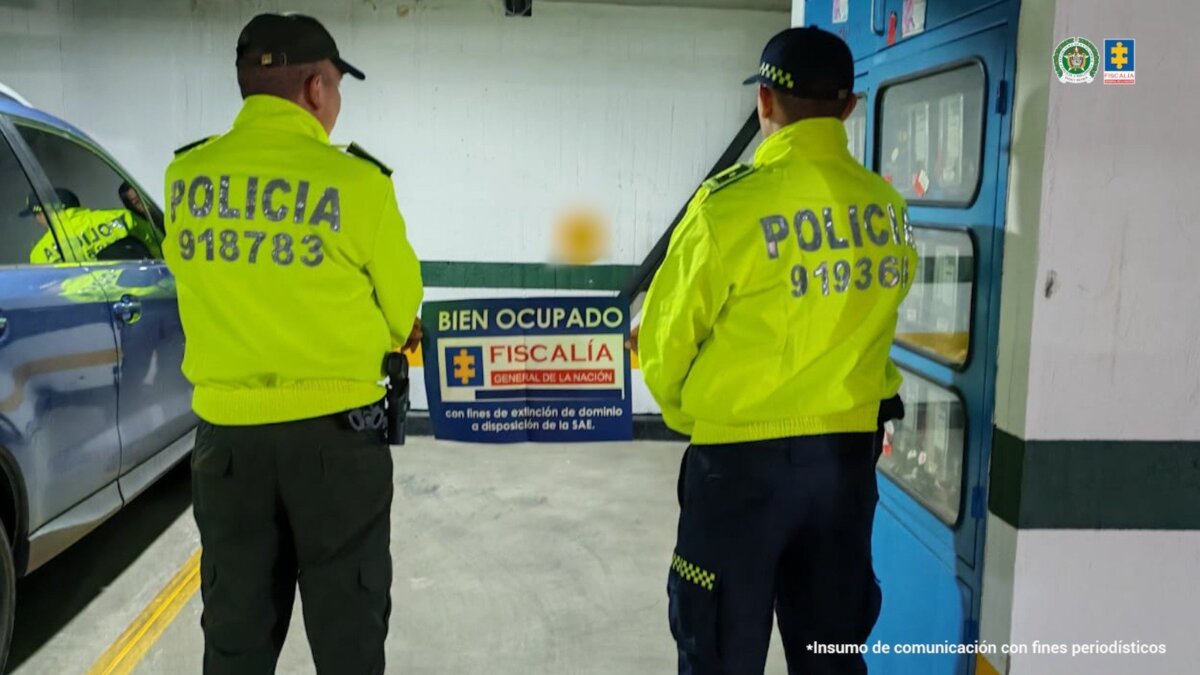 Extinción de dominio a bienes pertenecientes a red de narcotráfico en Bogotá 2 Extinción de dominio a bienes pertenecientes a red de narcotráfico en Bogotá Extinción de dominio a 9 propiedades de la red de alias 'Megateo', cabecilla de la organización criminal ‘Los Pelusos’, involucrada en el tráfico de cocaína a nivel internacional.