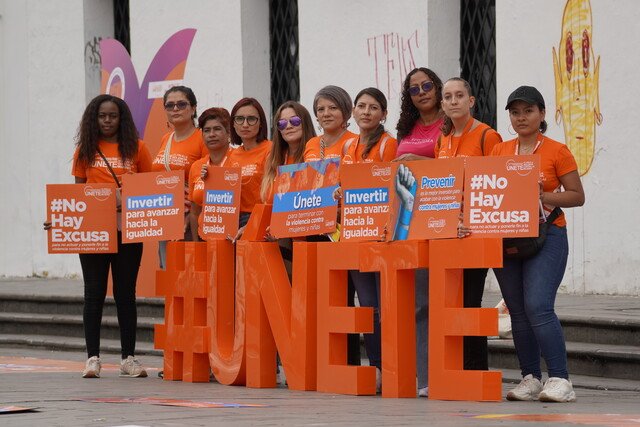 2024, uno de los años más letales para las mujeres en Colombia: 745 feminicidios Colombia enfrenta uno de los años más letales para las mujeres, con 745 feminicidios registrados hasta octubre de 2024, lo que equivale a un promedio de casi tres asesinatos diarios.